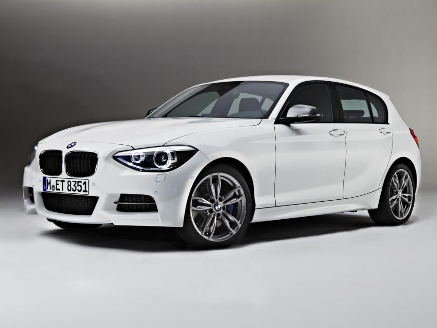  BMW M135i 5-Door 2012 года  (фото 1 из 6)